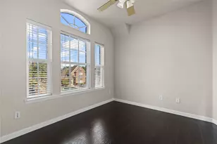 5517 Greenview Ct, North Richland Hills, TX 76148 - Photo 37