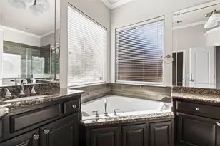 5517 Greenview Ct, North Richland Hills, TX 76148 - Photo 21