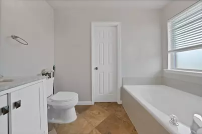 2827 Grandview Drive, Grand Prairie, TX 75052 - Photo 23