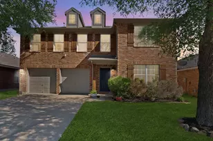 2827 Grandview Dr, Grand Prairie, TX 75052 - Photo 1