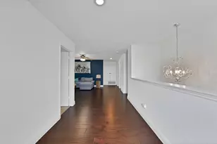 2827 Grandview Dr, Grand Prairie, TX 75052 - Photo 17