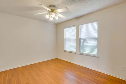 3855 Hunters Point Way, Fort Worth, TX 76123 - Photo 3