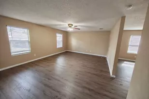 6908 Meadow Way Ln, Fort Worth, TX 76179 - Photo 3