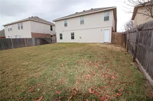 6908 Meadow Way Ln, Fort Worth, TX 76179 - Photo 19