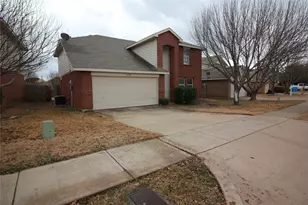 6908 Meadow Way Ln, Fort Worth, TX 76179 - Photo 21