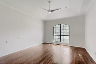 1201 St James Pl, Arlington, TX 76011 - Photo 11