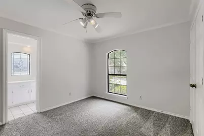 1201 St James Place, Arlington, TX 76011 - Photo 17