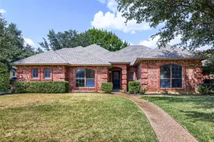 1201 St James Pl, Arlington, TX 76011 - Photo 1