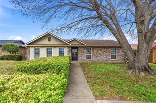 905 Brookhaven Dr, Lancaster, TX 75134 - Photo 1