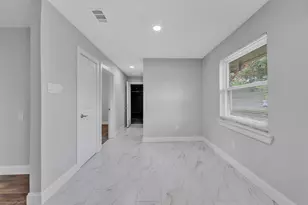 1230 Briar Hollow Ln, Garland, TX 75043 - Photo 19