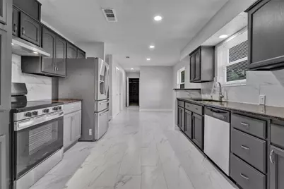 1230 Briar Hollow Lane, Garland, TX 75043 - Photo 15