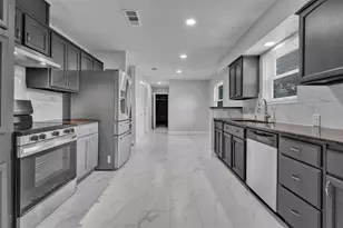 1230 Briar Hollow Ln, Garland, TX 75043 - Photo 15