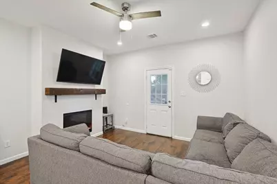 4811 Fitzhugh Avenue, Fort Worth, TX 76105 - Photo 7