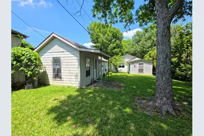 903 Cameron Avenue, Dallas, TX 75223 - Photo 19