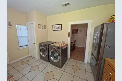 903 Cameron Avenue, Dallas, TX 75223 - Photo 17