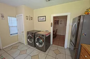 903 Cameron Ave, Dallas, TX 75223 - Photo 17