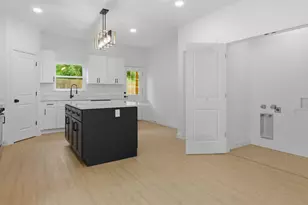 1228 E Tucker St, Fort Worth, TX 76104 - Photo 13