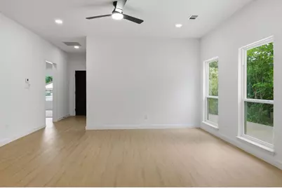 1228 E Tucker Street, Fort Worth, TX 76104 - Photo 9