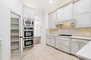 6705 Medinah Dr, Fort Worth, TX 76132 - Photo 9