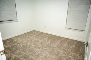 12607 Gaslite Cir, Farmers Branch, TX 75234 - Photo 9