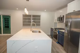 12607 Gaslite Cir, Farmers Branch, TX 75234 - Photo 7