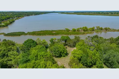 4917 Plum Bush Street, Granbury, TX 76048 - Photo 5