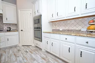 3207 Pampa, Grand Prairie, TX 75054 - Photo 9