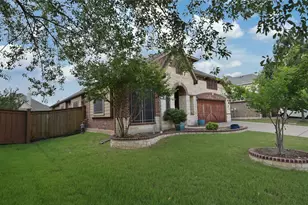 3207 Pampa, Grand Prairie, TX 75054 - Photo 3