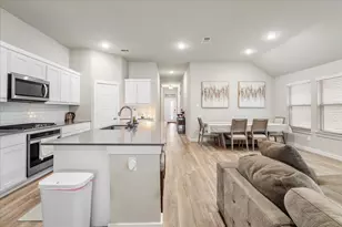644 Erin Hls Dr, Red Oak, TX 75154 - Photo 11