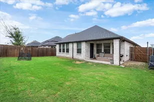 644 Erin Hls Dr, Red Oak, TX 75154 - Photo 33