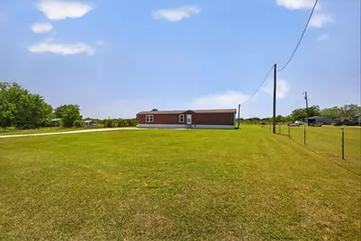 205 Hcr 2216, Aquilla, TX 76622 - Photo 5