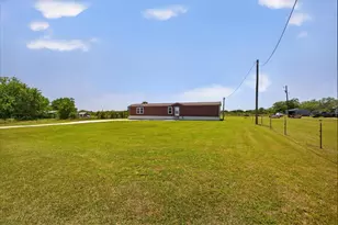 205 Hcr 2216, Aquilla, TX 76622 - Photo 5