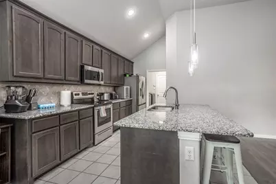 900 Vintage Avenue, Gainesville, TX 76240 - Photo 11
