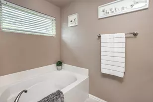 900 Vintage Ave, Gainesville, TX 76240 - Photo 21