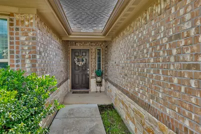 900 Vintage Avenue, Gainesville, TX 76240 - Photo 3