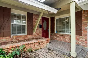 2222 Woodoak Dr, Irving, TX 75060 - Photo 3