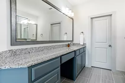520 Ballustrade Drive, Irving, TX 75039 - Photo 17