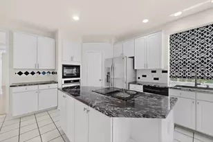 2301 Maryanne Ln, Plano, TX 75074 - Photo 15