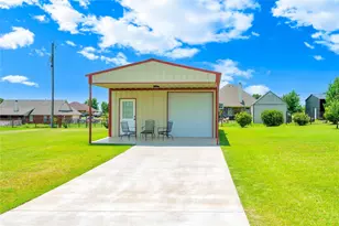 109 Falcons Eye Ct, Weatherford, TX 76087 - Photo 11