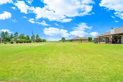109 Falcons Eye Court, Weatherford, TX 76087 - Photo 9