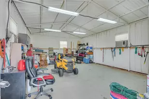 109 Falcons Eye Ct, Weatherford, TX 76087 - Photo 33