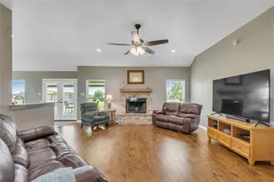 109 Falcons Eye Ct, Weatherford, TX 76087 - Photo 13