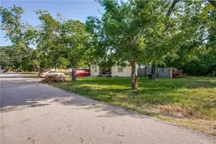 6922 Mohawk Dr, Dallas, TX 75235 - Photo 3