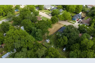 820 W Day Street, Denison, TX 75020 - Photo 5