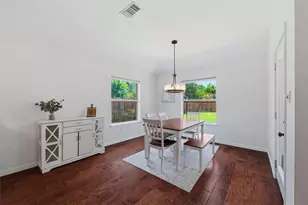 348 Meador Ln, Burleson, TX 76028 - Photo 15