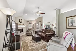 6428 Maple Dr, The Colony, TX 75056 - Photo 9