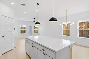 2501 Merlin St, Dallas, TX 75215 - Photo 7