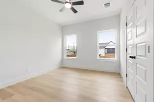 2501 Merlin St, Dallas, TX 75215 - Photo 15