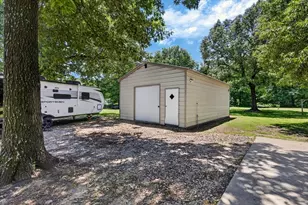 421 Vz County Rd 3613, Edgewood, TX 75117 - Photo 25