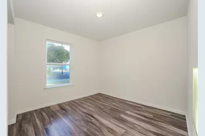 700 E Pecan Avenue, Waco, TX 76704 - Photo 11